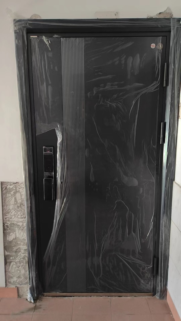 非常好看,物美价廉,安装师傅超专业,北京市刘女士购梵帝尚明铰链防盗门 非常好看,物美价廉,安装师傅超专业,北京市刘女士购梵帝尚明铰链防盗门