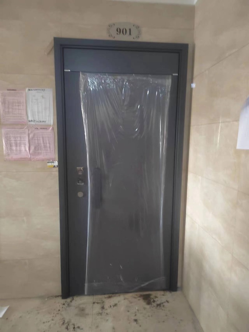 物超所值，包装牢固，苏州市孙先生购梵帝尚嵌入式智能锁安全门